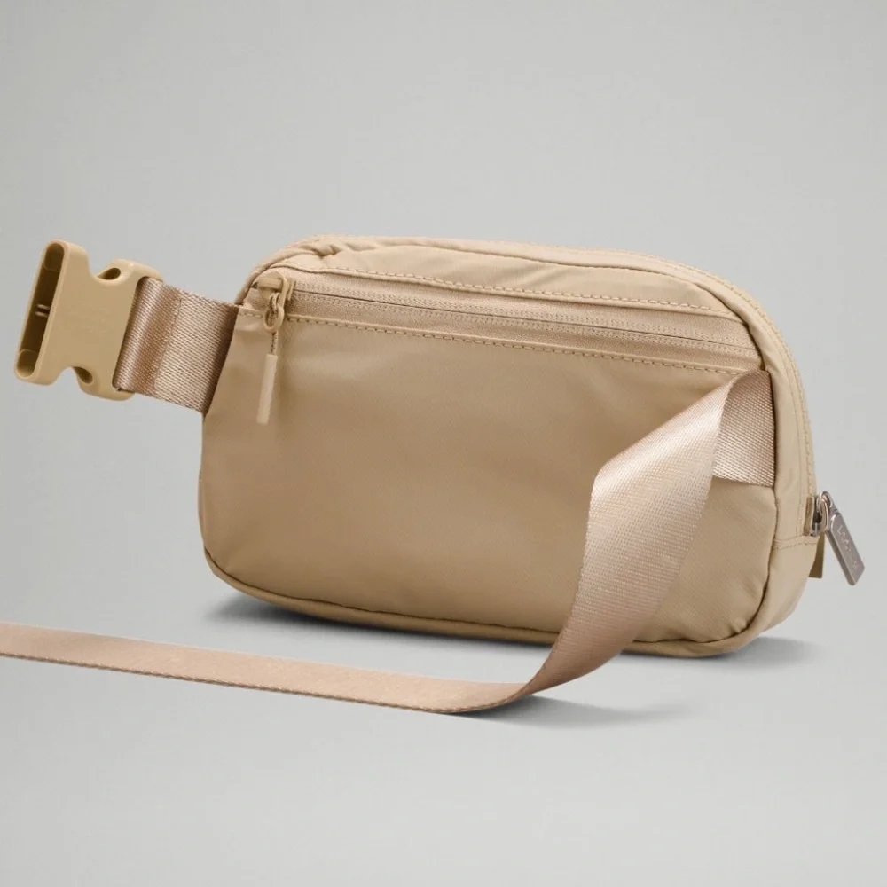 Lululemon Everywhere Belt Bag Extended Strap Trench RARE - Picture 4 of 6